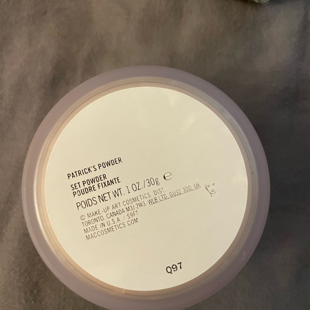 RARE- MAC Patrick Starrr Setting Powder - Picture 4 of 4